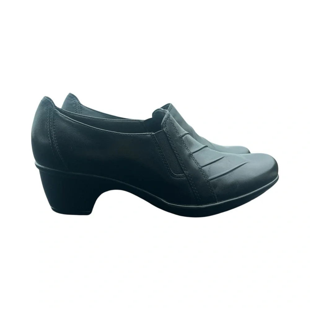 Clarks Partridge Women’s Pleated Leather Slip On Shoes Black Loafers 89487 Sz 7
